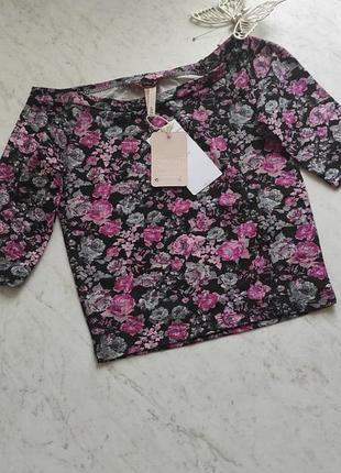 Кофточка вкорочений топ в квітковий принт bershka іспа
