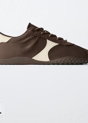 Кроссовки zara