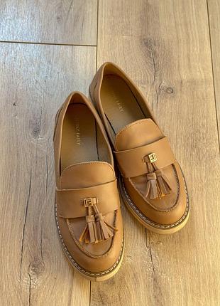Зручні лофери