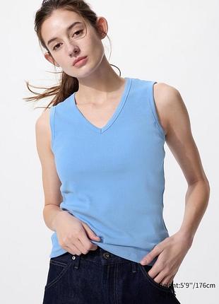 Топ uniqlo блакитний v-neck bra top