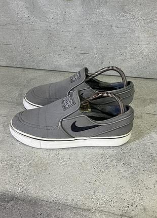 Оригінальні сліпони nike