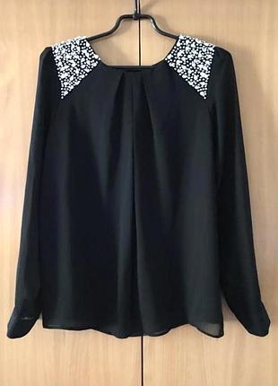 Dorothy perkins жіноча нова ошатна блузка з прикрасами на плечах