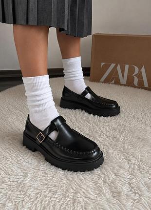 Туфлі лофери zara оригінал чорні
