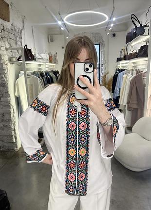 Вишиванка ручна