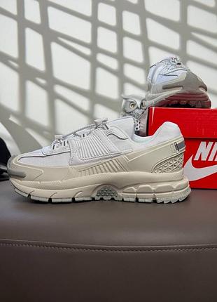 Nike zoom vomero roam beige white