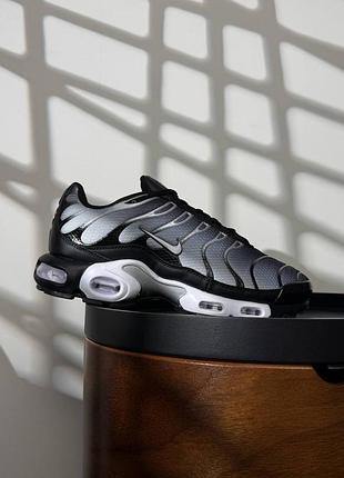 Nike air max plus grey black white 5