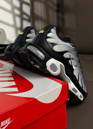 Nike air max plus grey black white 6