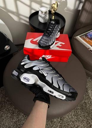 Nike air max plus grey black white 9