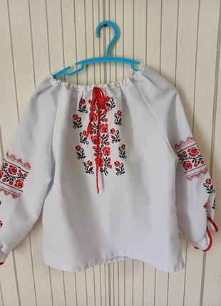 Вишиванка для дівчинки 8-9 років.