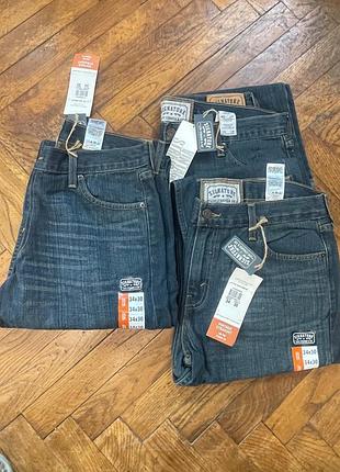 Нові джинси з бірками від signature by levi strauss & co. класична модель прямого крою straight leg.
