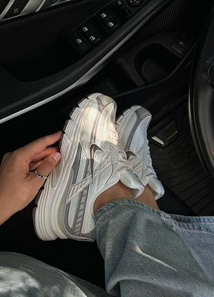 Nike initiator premium