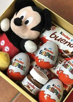 Солодкий бокс з міккі 🍫🐭
