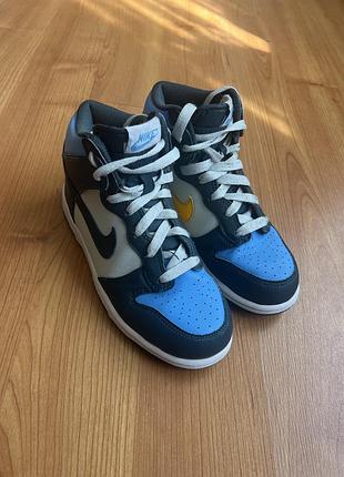 Nike jordan кросівки дитячі