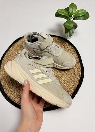 Кросівки adidas для дівчинки