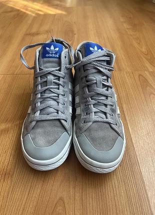 Кросівки adidas original