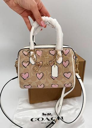 Жіноча сумка преміум coach signature canvas heart print bag