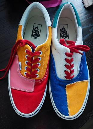 Vans era patchwork vn0a38frvmf

оригінальні vans era patchwork у дуже яскравому та рідкісному різнокольоровому дизайні multi / true white 🌈 2