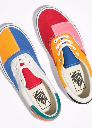 Vans era patchwork vn0a38frvmf

оригінальні vans era patchwork у дуже яскравому та рідкісному різнокольоровому дизайні multi / true white 🌈