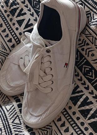Тommy hilfiger кроссовки макасины кеды