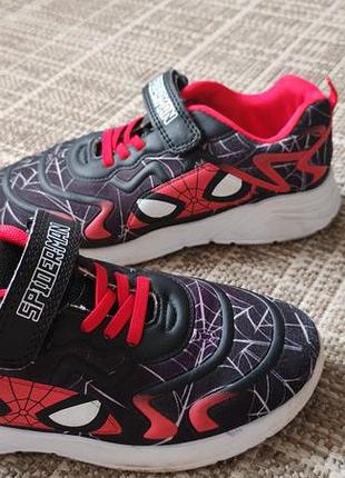 Кросівки spiderman 34-35р. (устілка 21.5см)