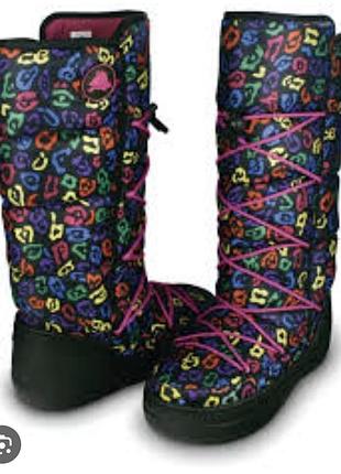 Чоботи дутики crocs дуже теплі crocs women's kosmo leopard boot