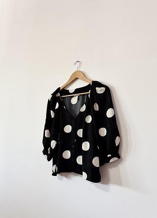 Красива атласна блуза в горох h&m🌿