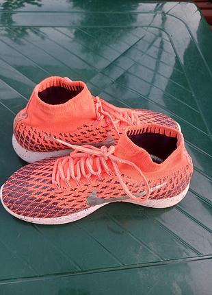 Діночі спортивні кросівки для бігу nike 38 розміру