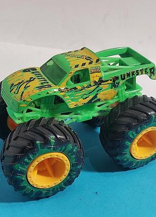 Машинка  munster, hot wheels
