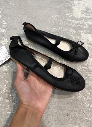 Балетки h&m чорні 32-33 р