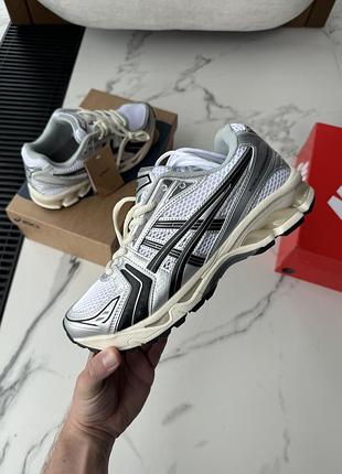 Кросівки asics gel-kayano 14 — універсальна модель для чоловіків та жінок