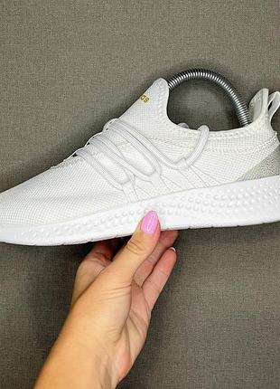 Кросівки adidas 40 р