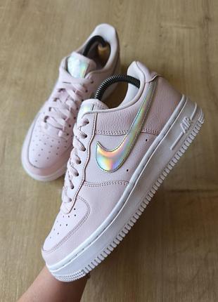 Крутые женские кожаные кроссовки  nike, оригинал, р.38.