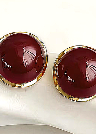 Сережки женские бижутерия бордовые полусферы