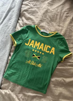 Зелена футболка bershka 🇯🇲 розмір s, підійде також на xs. стан чудовий.