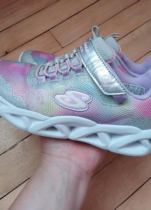 Легкие кроссовки skechers s-lights