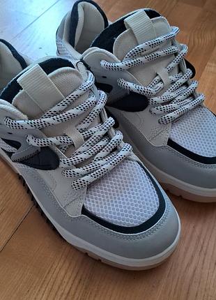 Кроссовки zara 7