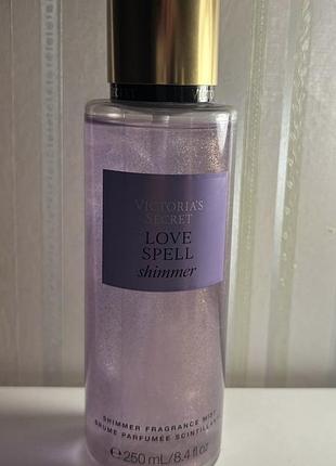 Парфумований спрей victoria's secret love spell shimmer 250 мл для жінок
