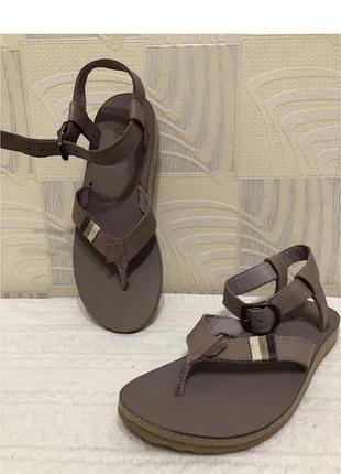 Нові шкіряні сандалії teva original crafted leather 42 розмір (устілка 27.5 см) оригінал