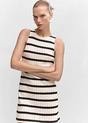 невероятное трикотажное платье в полоску mango (молочный / черный, размер xl)