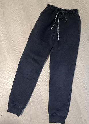 👖зимові утеплені штани джогери на зріст 128 см