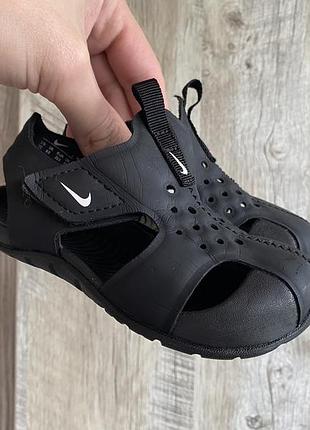 Дитячі сандалі босоніжки nike чорні
