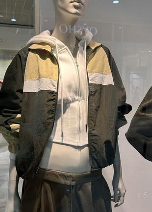 Stradivarius куртка кофта