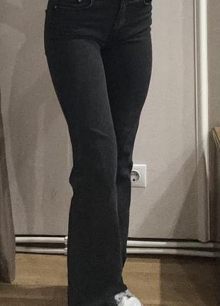 Джинси на низькій посадці bootcut