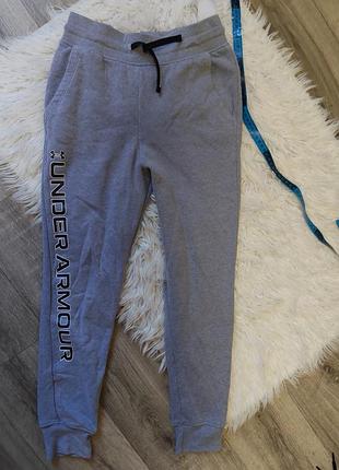 Круті спортивні штани under armour на зріст 134-140 см