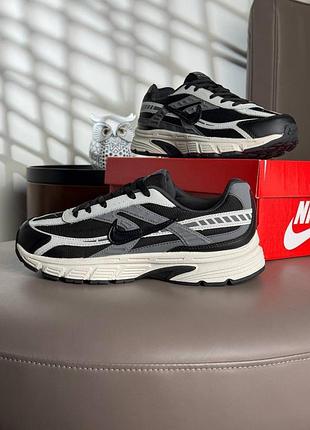 Nike initiator black grey white