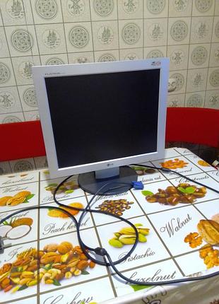Продам монитор lg 1730s fletron б/у