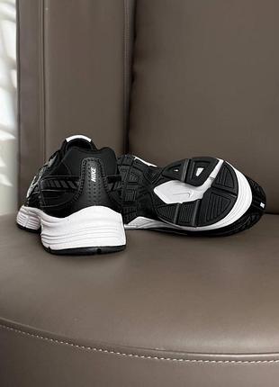 Nike initiator black white 7