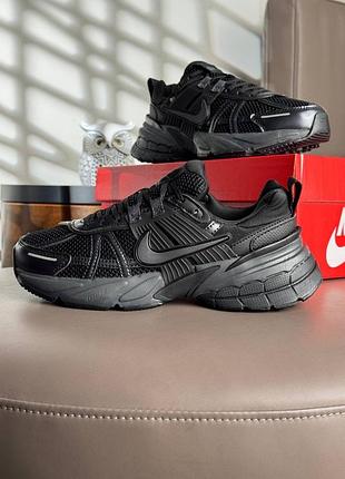 Nike v2k run black metallic