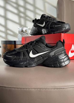 Nike v2k run black