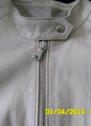 Легкая курточка из италии2 фото